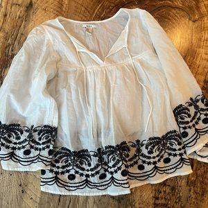 Forever 21 embroidered blouse size S